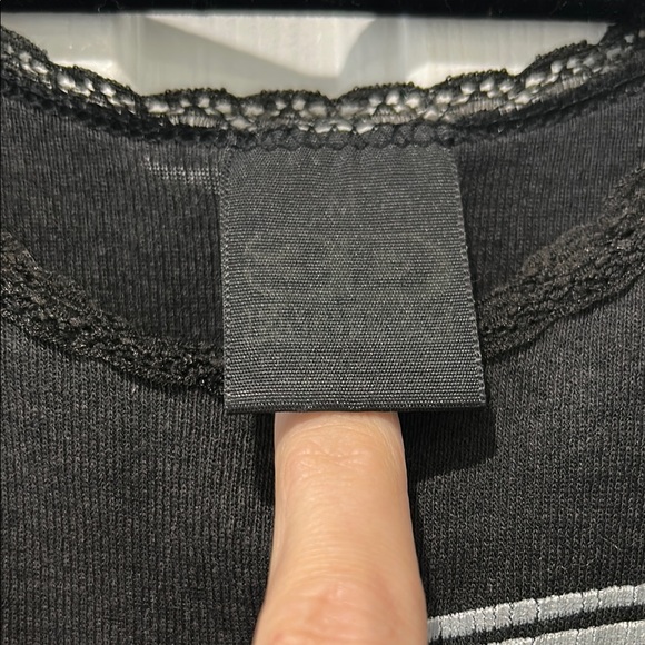 VINTAGE. 3D Emblem Harley-Davidson Black Pink Lace Trim Tank. Size Medium. - Picture 4 of 6